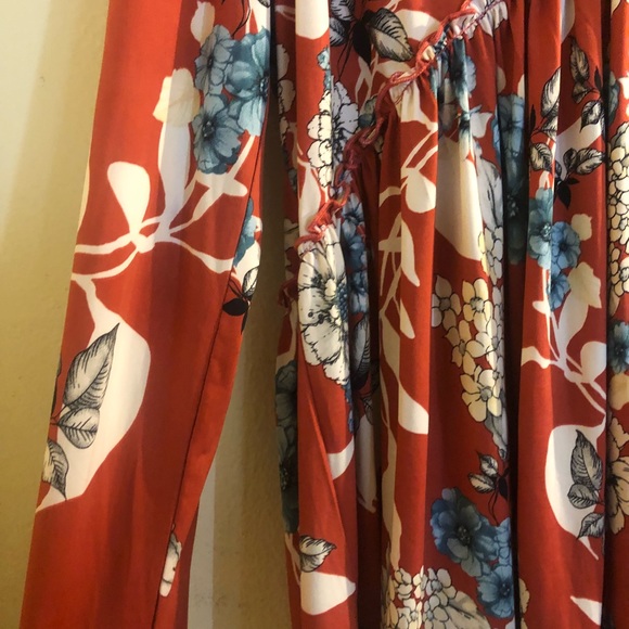 Top - Picture 4 of 7